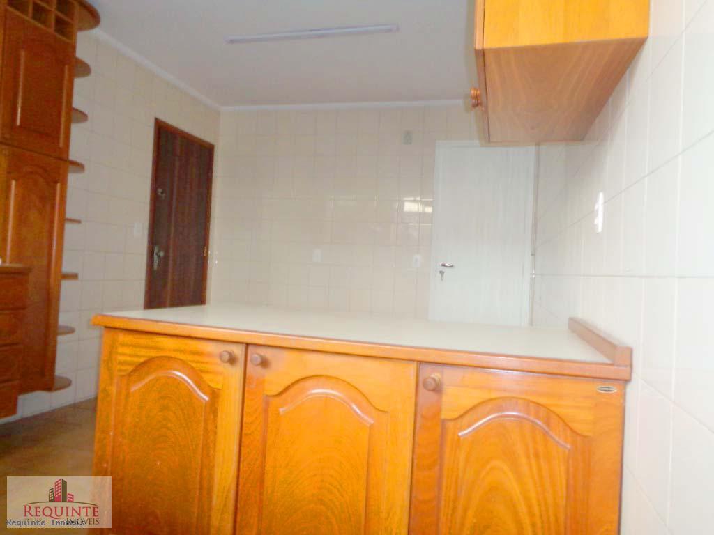 Sobrado à venda com 3 quartos, 200m² - Foto 19