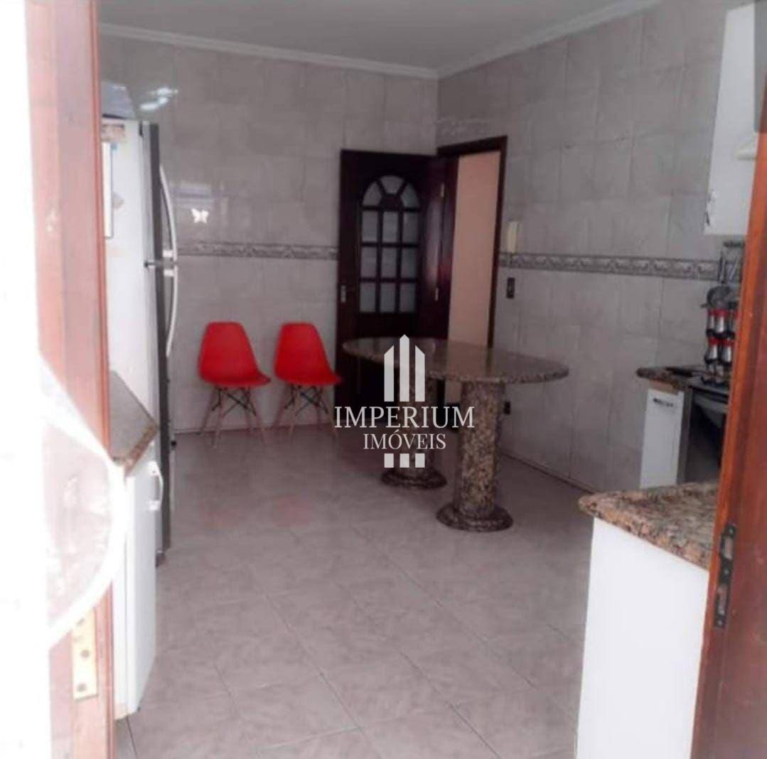 Sobrado à venda com 4 quartos, 220m² - Foto 10