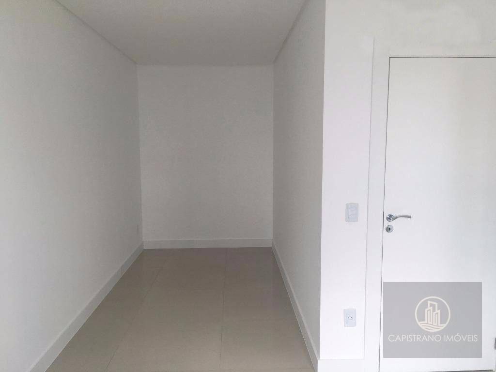 Apartamento à venda com 4 quartos, 154m² - Foto 9