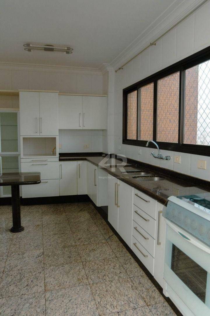 Apartamento à venda com 4 quartos, 294m² - Foto 17