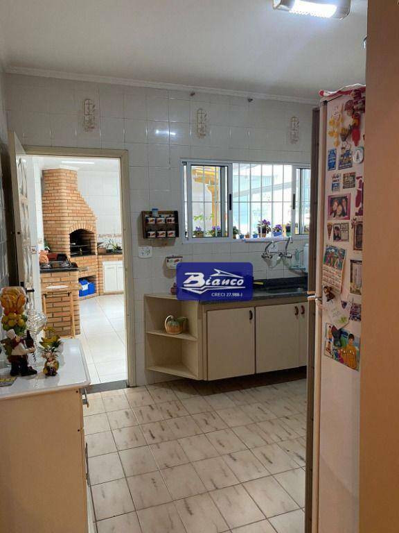 Sobrado à venda com 3 quartos, 178m² - Foto 8