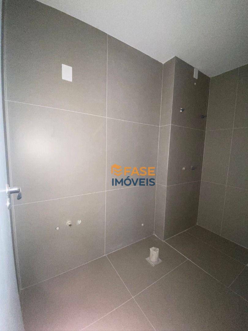 Apartamento à venda com 3 quartos, 81m² - Foto 13