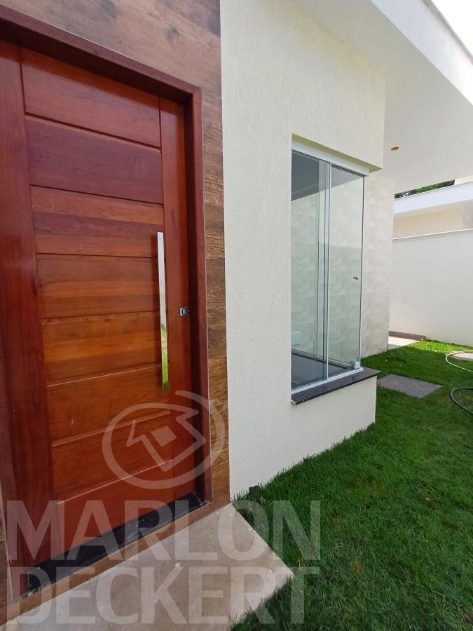 Casa à venda com 2 quartos, 68m² - Foto 2