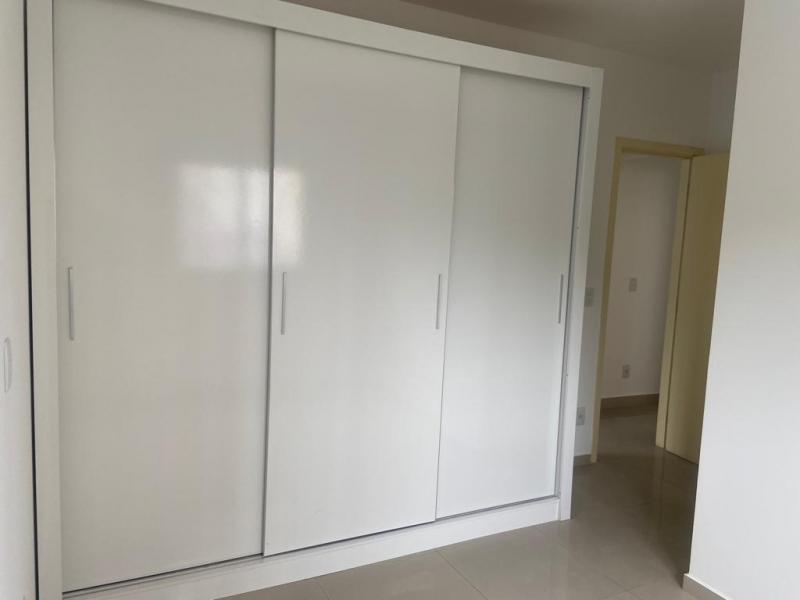 Apartamento à venda com 2 quartos, 69m² - Foto 5