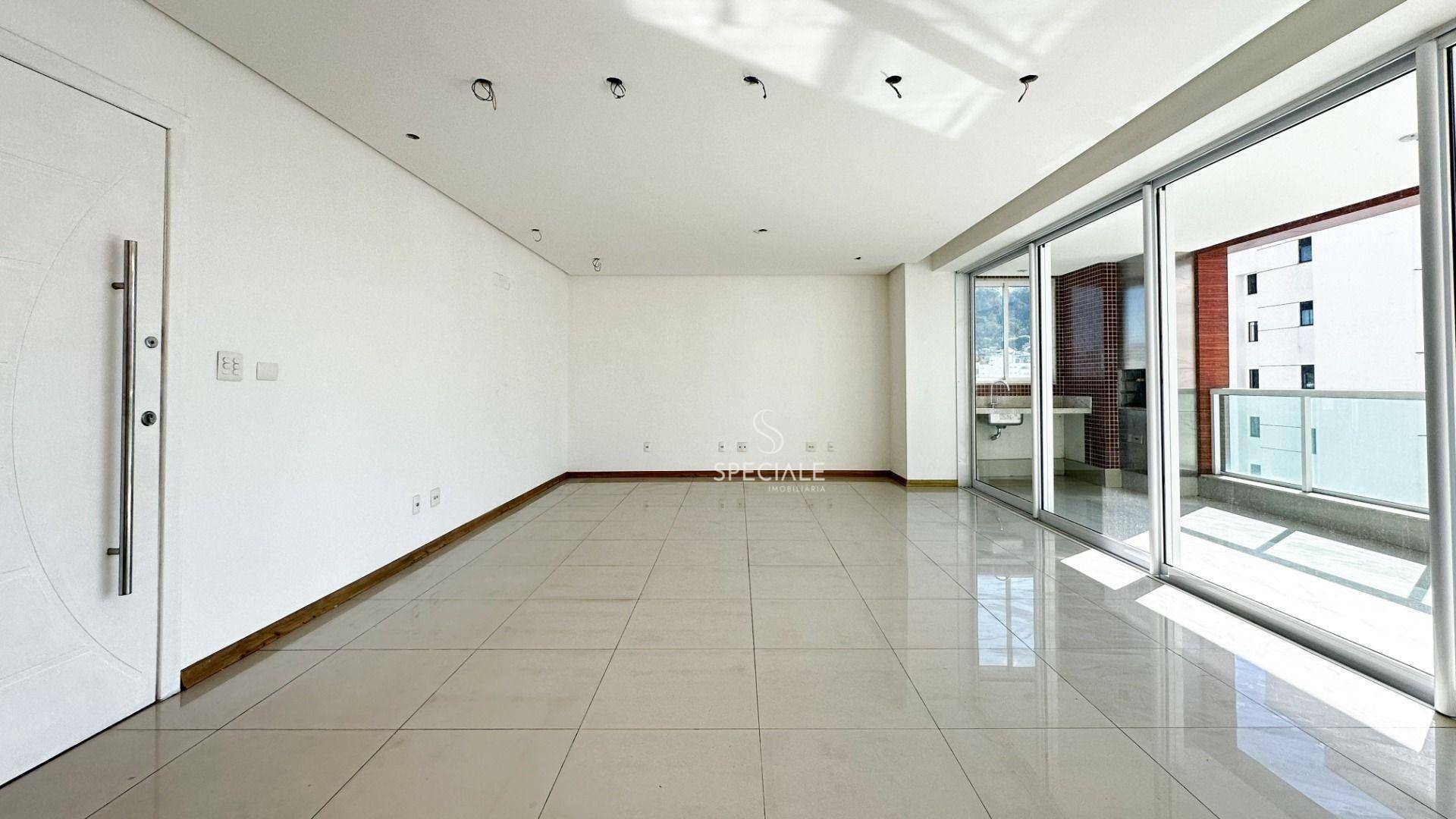 Apartamento à venda com 4 quartos, 250m² - Foto 3