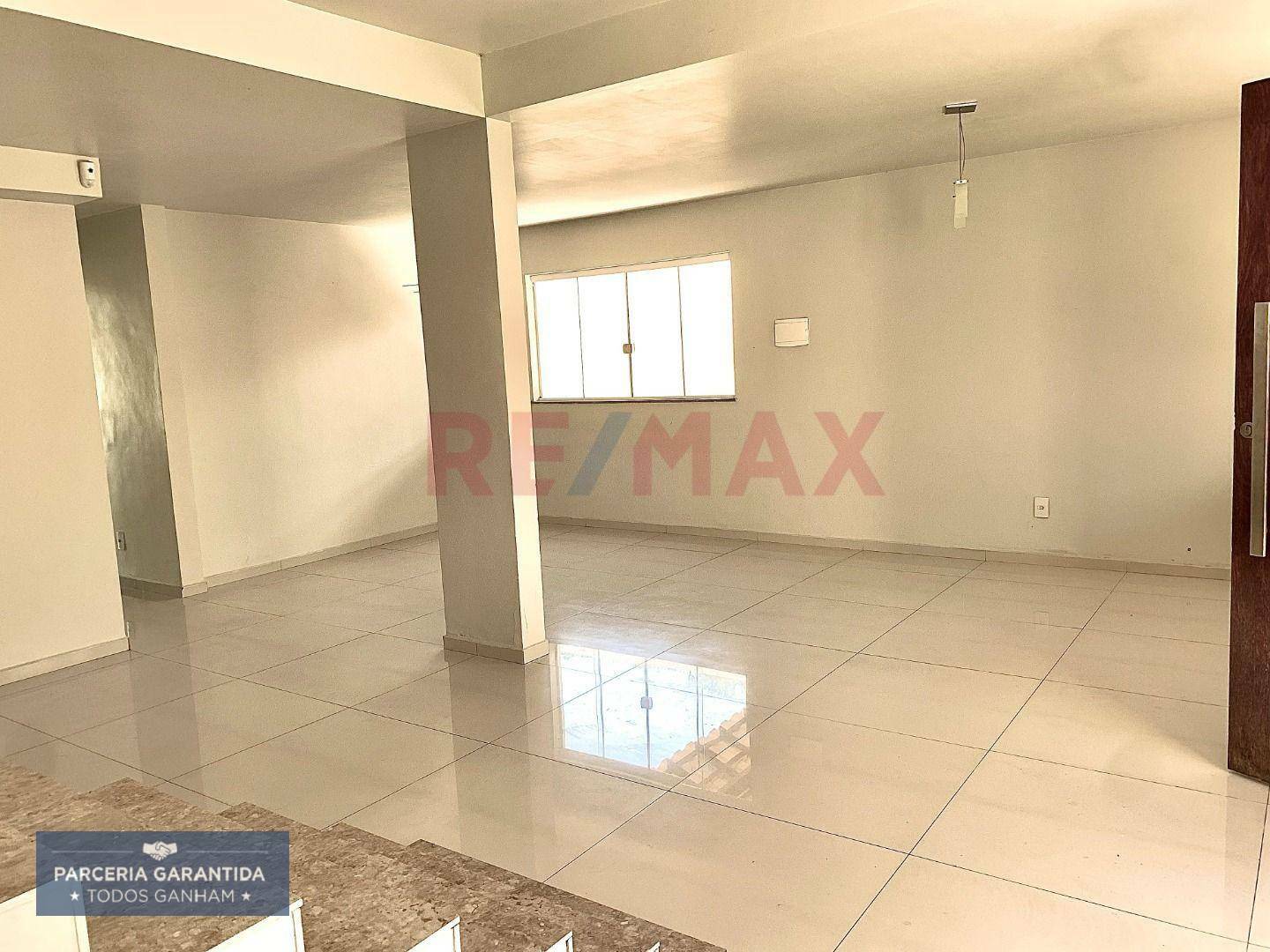 Casa à venda com 4 quartos, 242m² - Foto 10