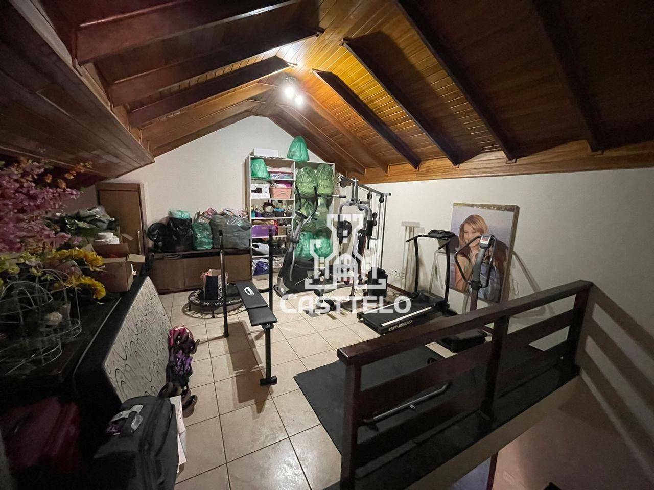 Sobrado à venda com 5 quartos, 450m² - Foto 32