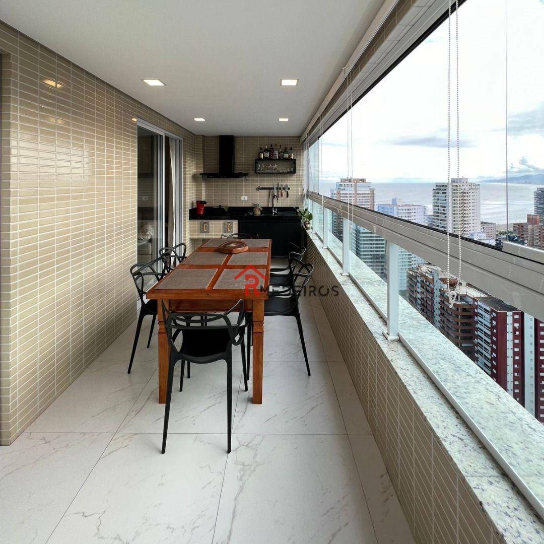 Apartamento à venda com 3 quartos, 153m² - Foto 2