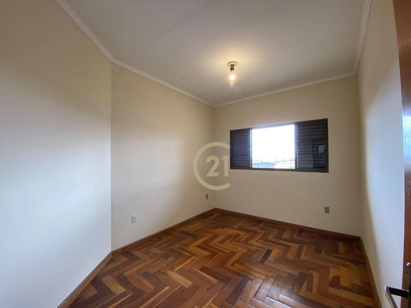 Casa para alugar com 2 quartos, 65m² - Foto 5