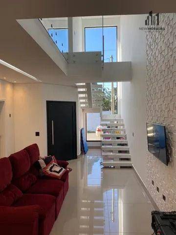 Sobrado à venda com 3 quartos, 200m² - Foto 1