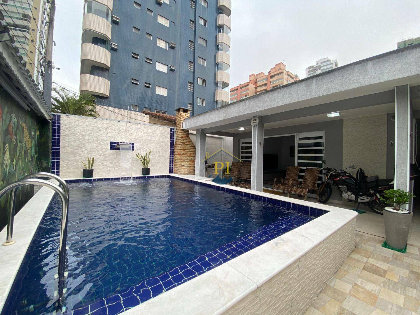 Casa à venda com 3 quartos, 228m² - Foto 2