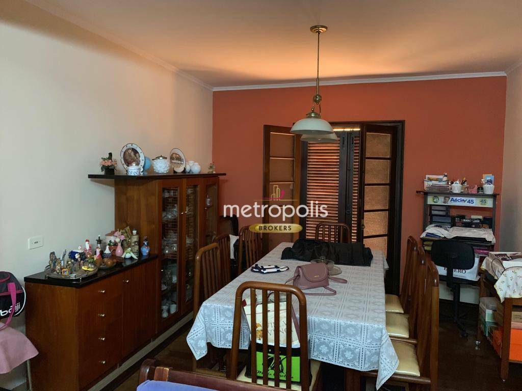 Sobrado à venda com 6 quartos, 300m² - Foto 4