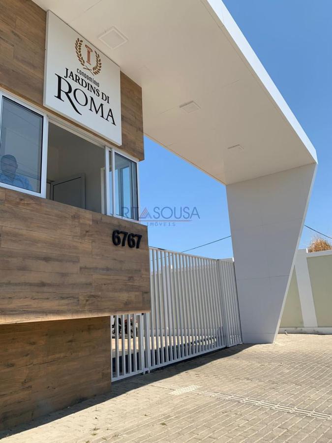 Casa à venda com 3 quartos, 77m² - Foto 2