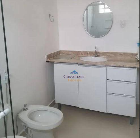 Casa à venda com 4 quartos, 200m² - Foto 35