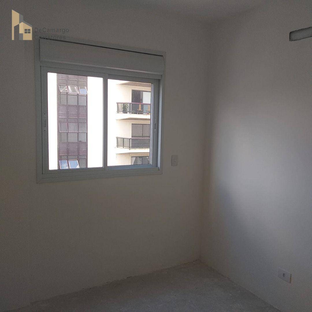 Apartamento à venda com 2 quartos, 67m² - Foto 4