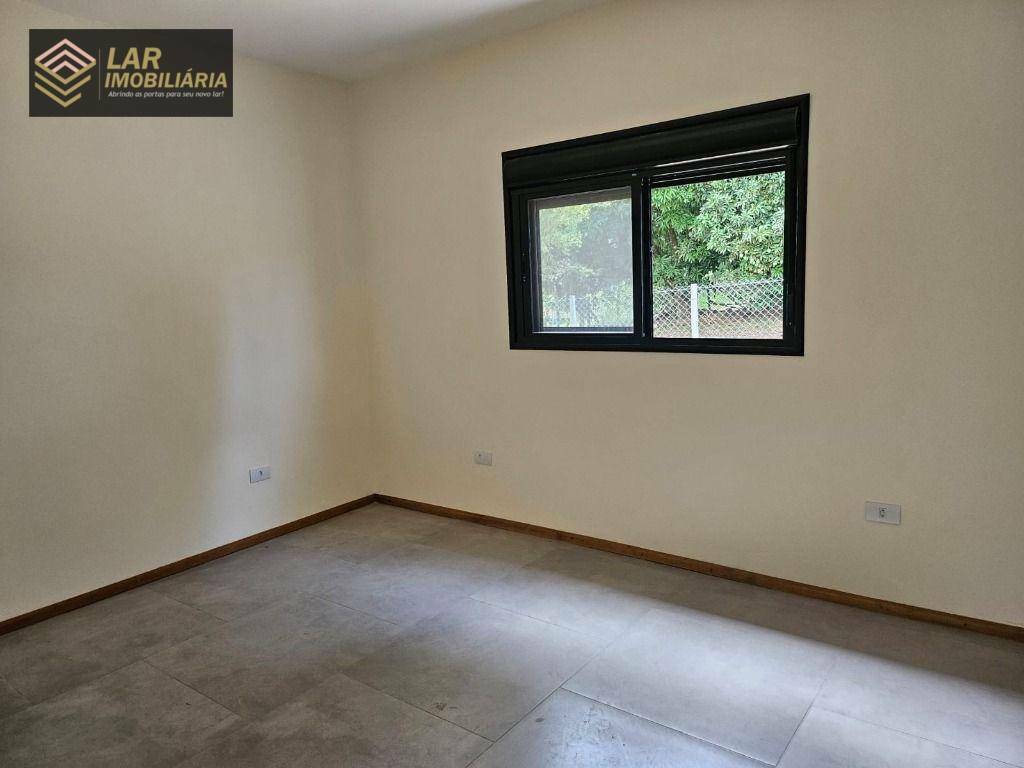 Casa de Condomínio para alugar com 3 quartos, 200m² - Foto 19