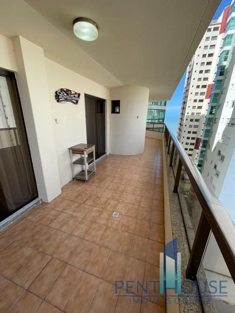 Apartamento à venda com 3 quartos, 223m² - Foto 30