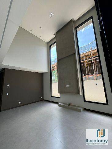 Casa de Condomínio à venda com 4 quartos, 350m² - Foto 40