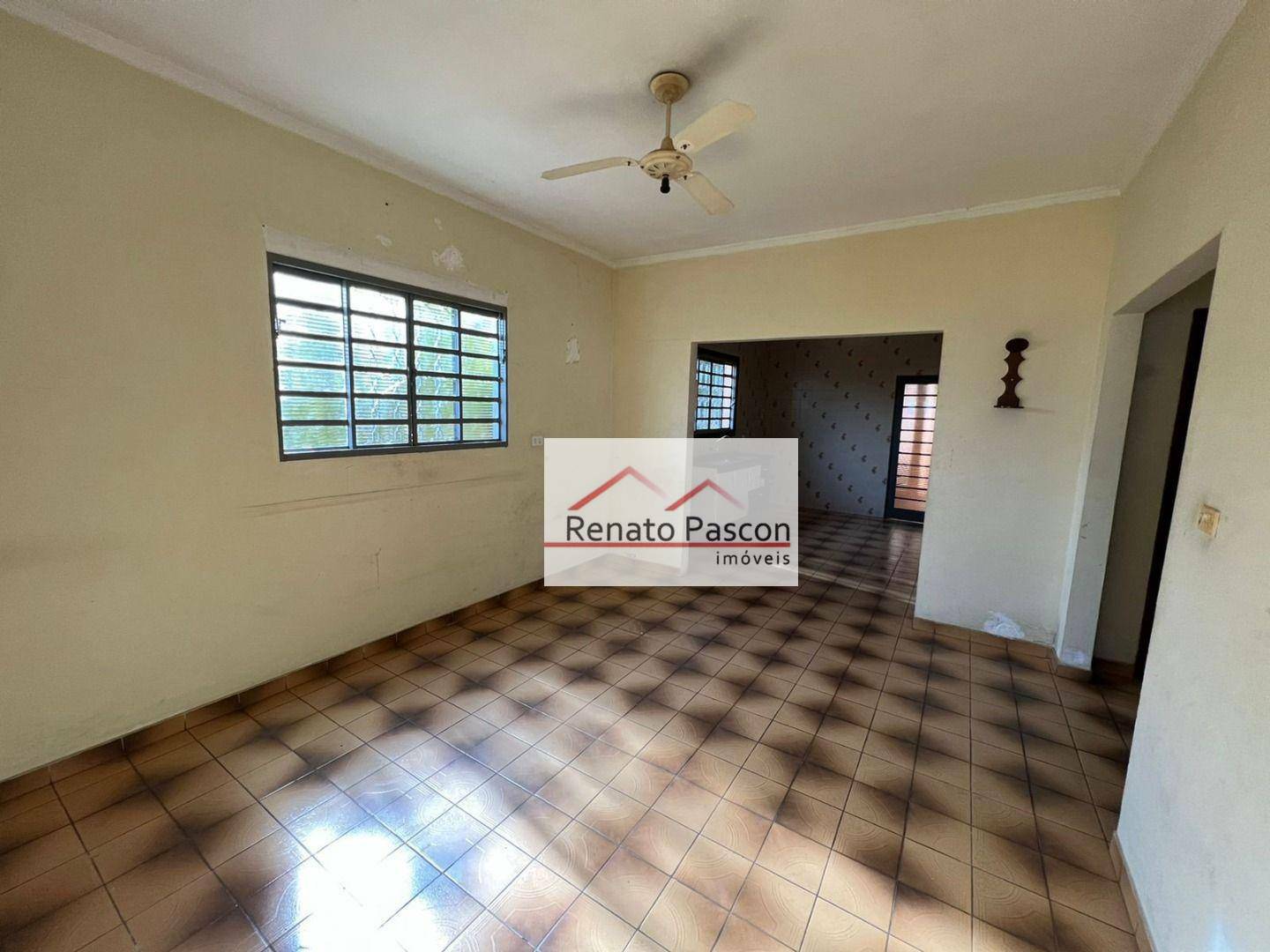 Casa à venda com 2 quartos, 217m² - Foto 4