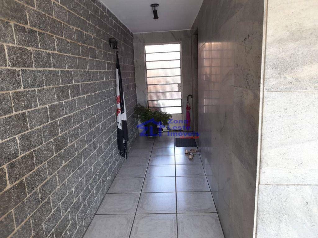 Sobrado à venda com 3 quartos, 220m² - Foto 5