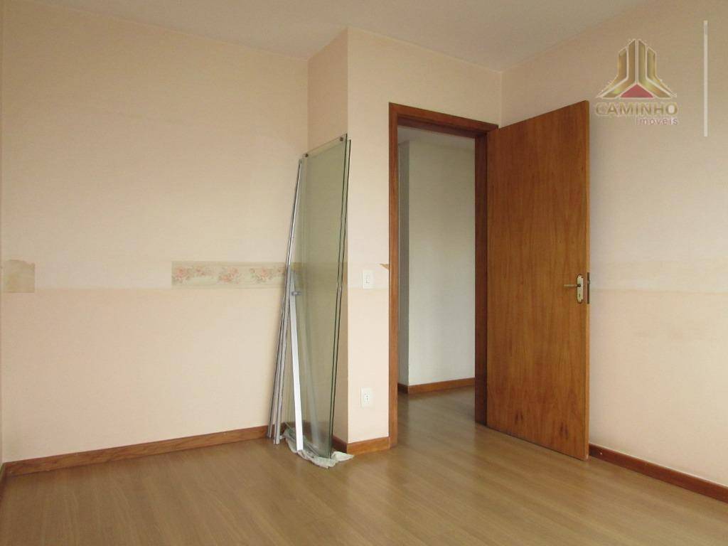 Apartamento à venda com 3 quartos, 104m² - Foto 3