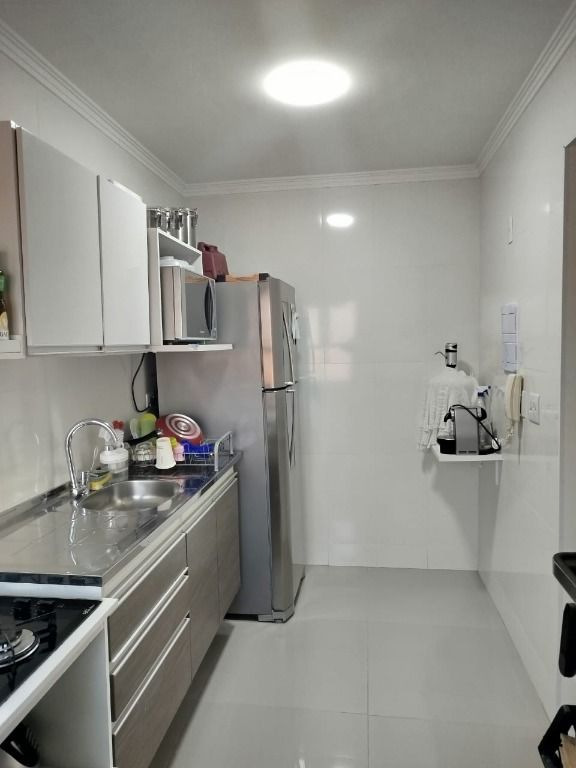 Apartamento à venda com 2 quartos, 49m² - Foto 11