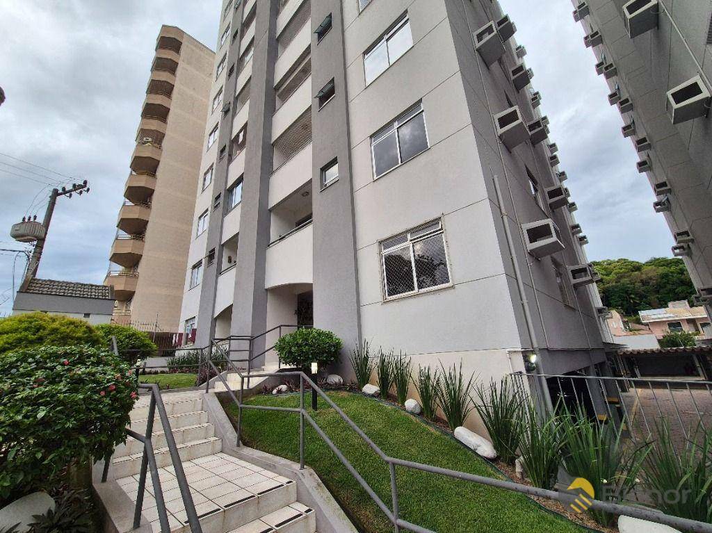 Apartamento à venda com 3 quartos, 93m² - Foto 2