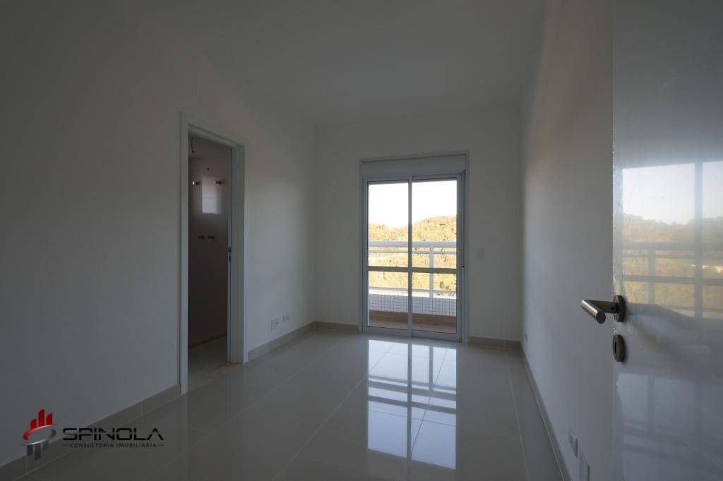 Apartamento à venda com 3 quartos, 162m² - Foto 9