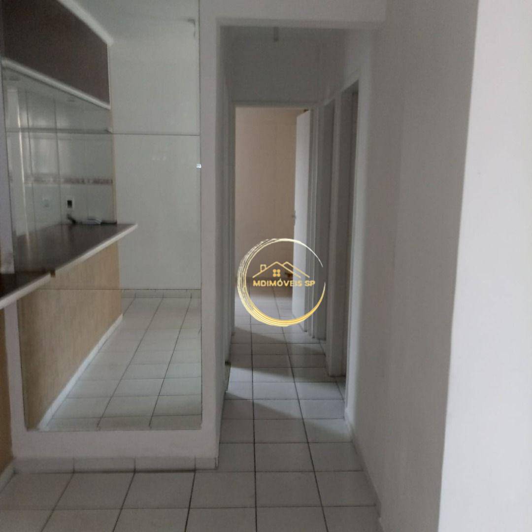 Apartamento à venda com 3 quartos, 64m² - Foto 2