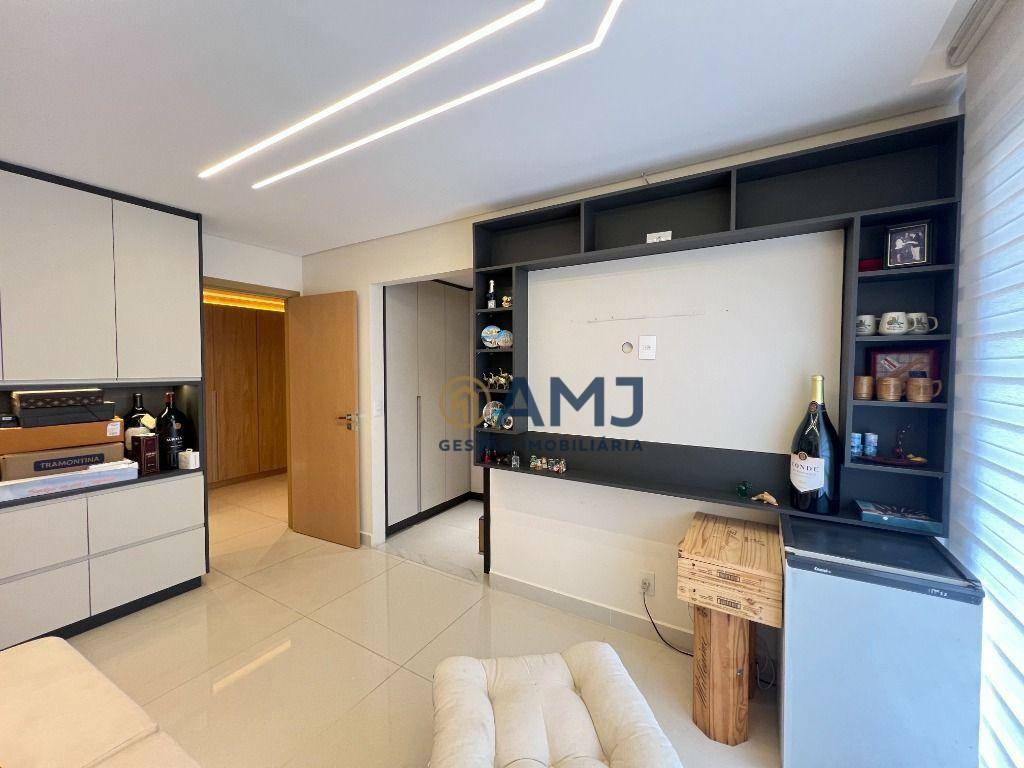 Apartamento à venda com 4 quartos, 224m² - Foto 17