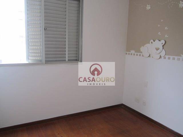 Apartamento à venda com 4 quartos, 140m² - Foto 14