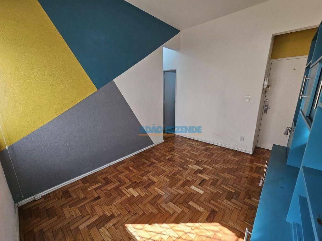 Apartamento à venda com 1 quarto, 35m² - Foto 2