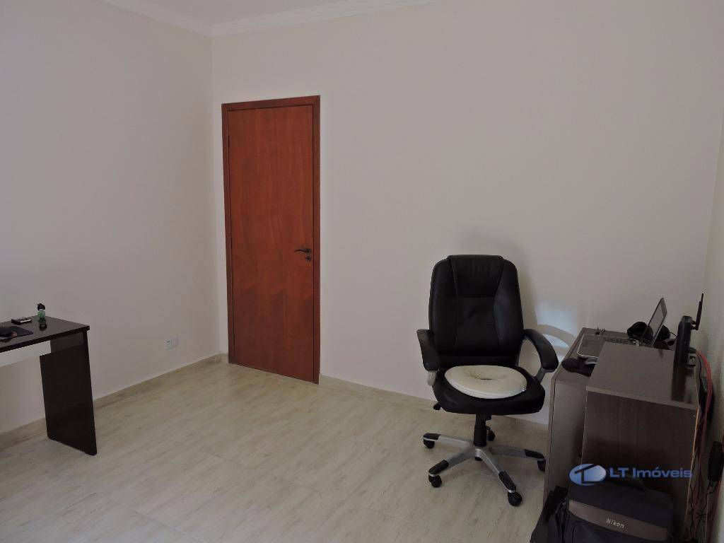 Casa à venda com 4 quartos, 191m² - Foto 32