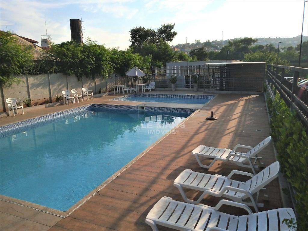 Apartamento para alugar com 2 quartos, 45m² - Foto 8