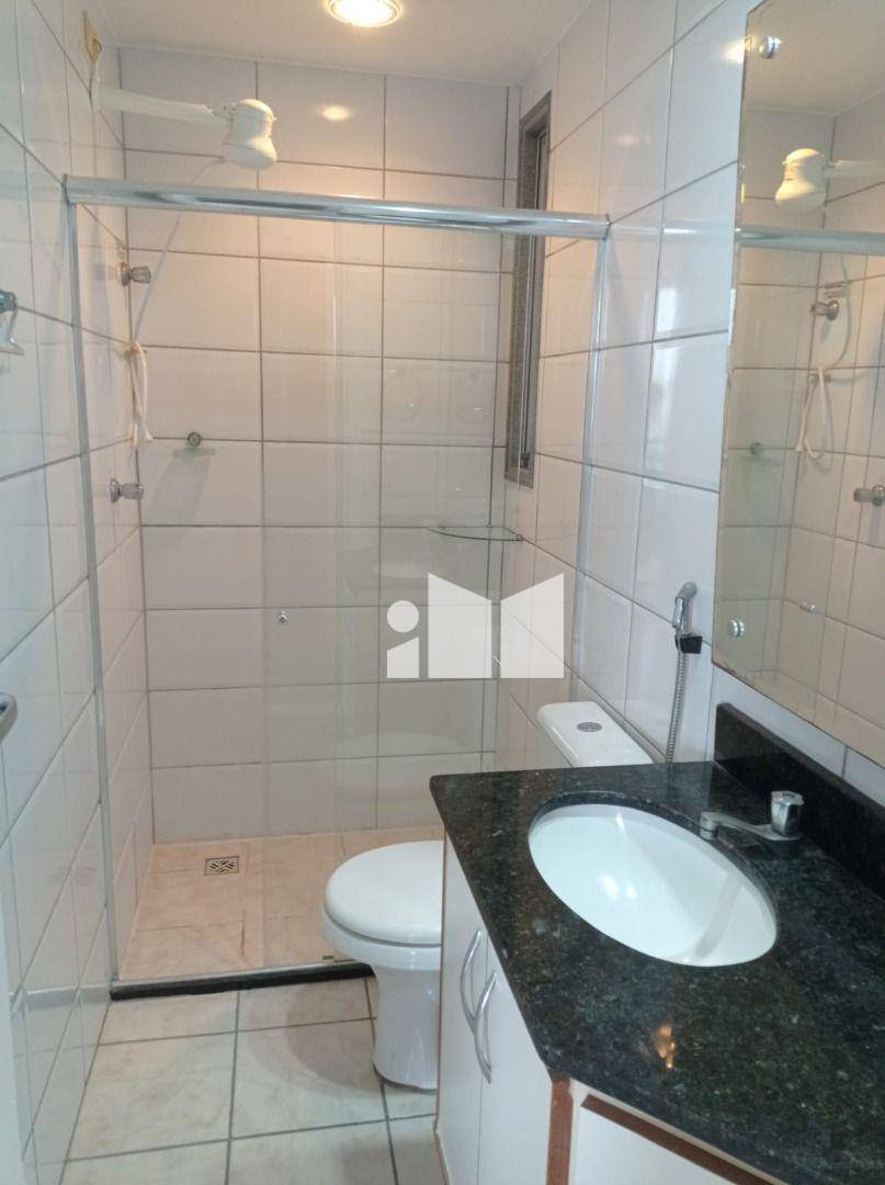 Apartamento para alugar com 2 quartos, 95m² - Foto 14