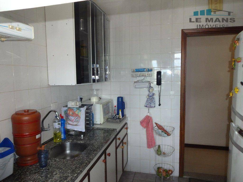 Apartamento à venda com 3 quartos, 68m² - Foto 14