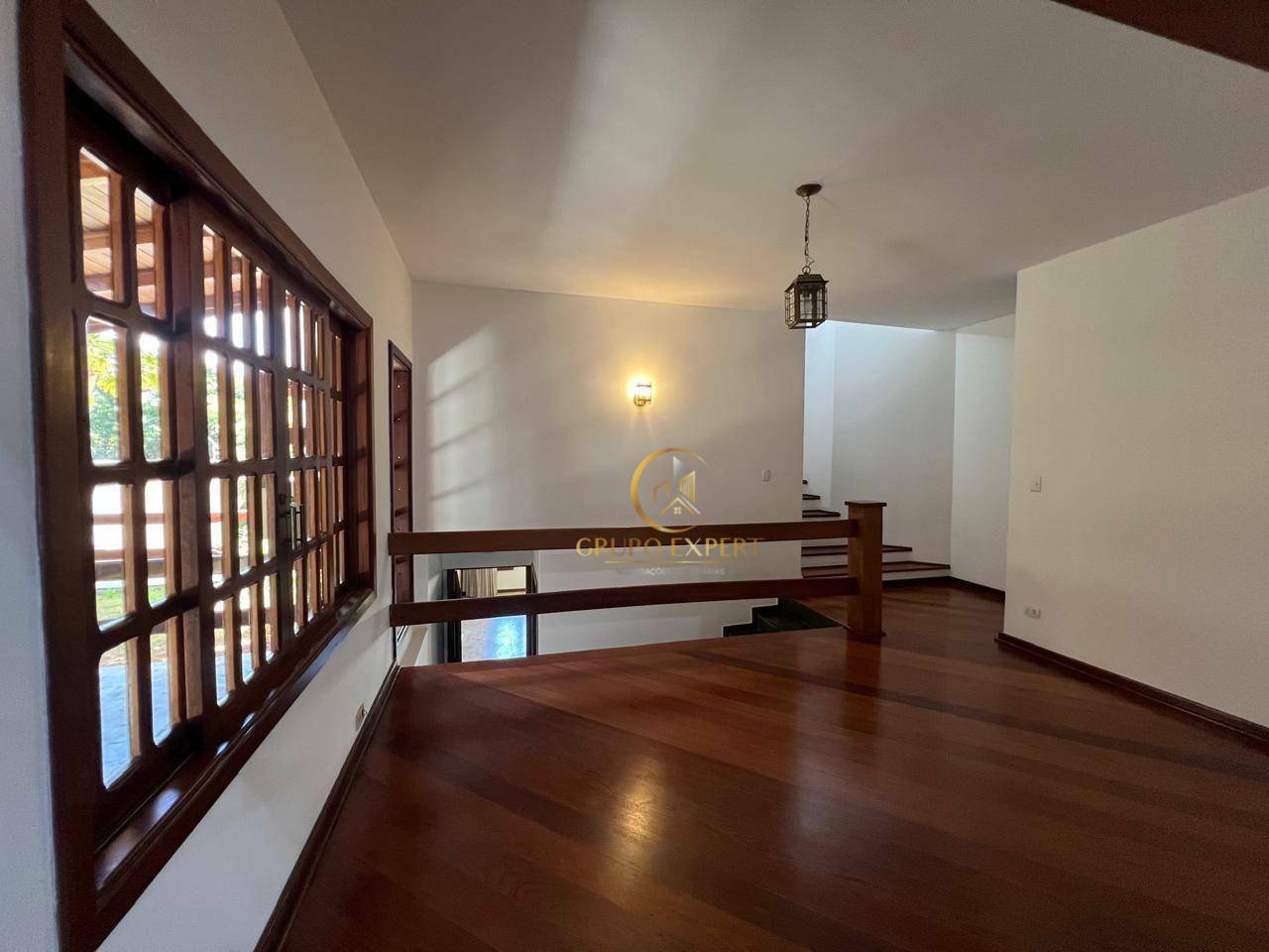 Casa de Condomínio à venda e aluguel com 3 quartos, 300m² - Foto 4