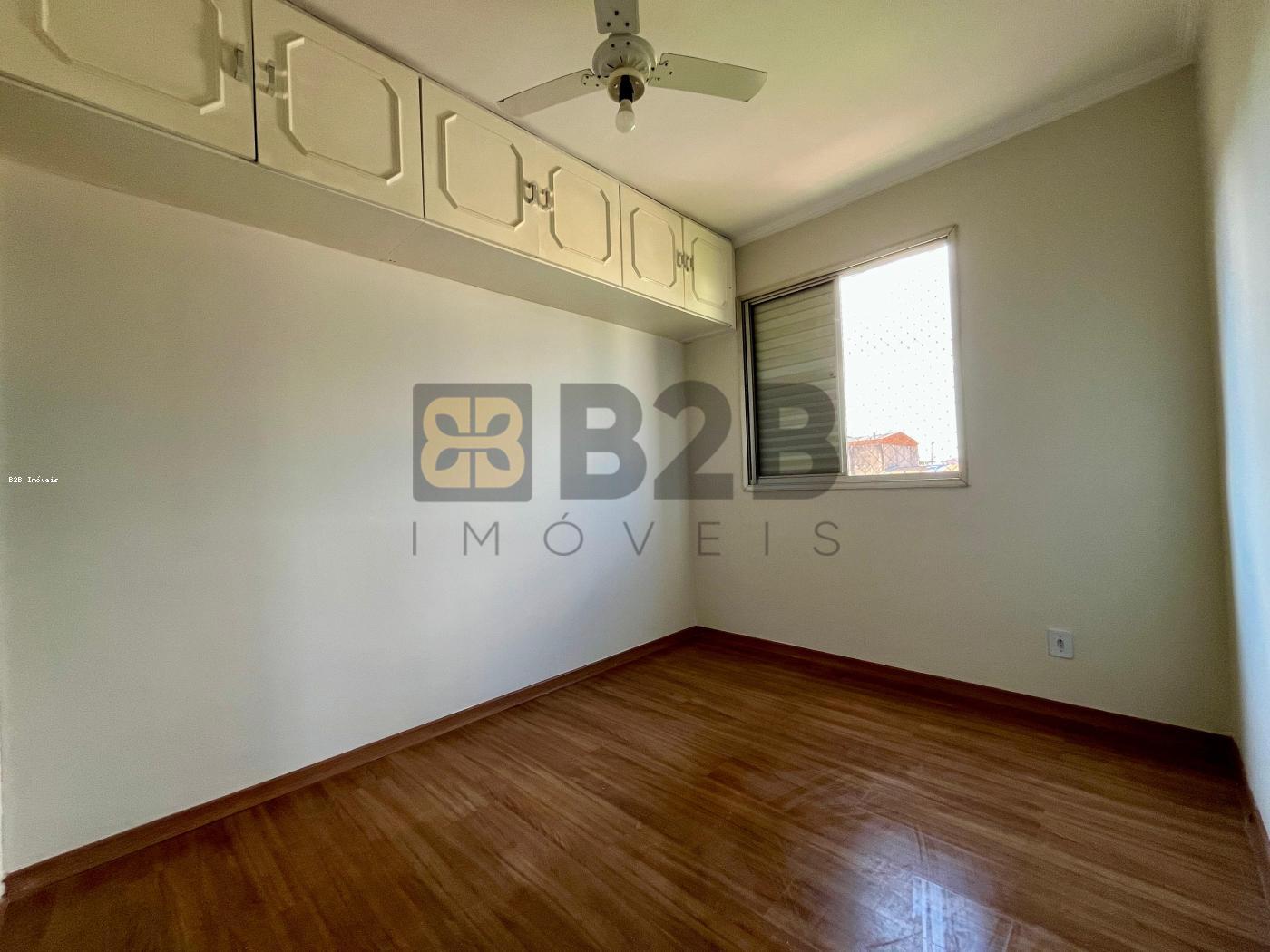 Apartamento à venda com 2 quartos, 72m² - Foto 9