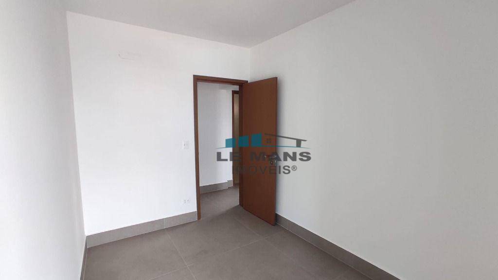 Apartamento à venda com 3 quartos, 109m² - Foto 19