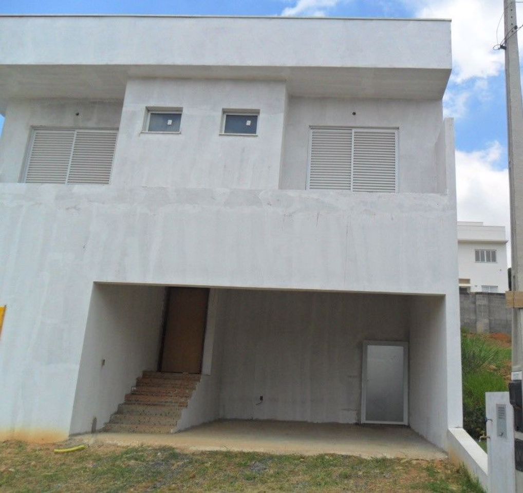 Casa de Condomínio à venda com 4 quartos, 306m² - Foto 1