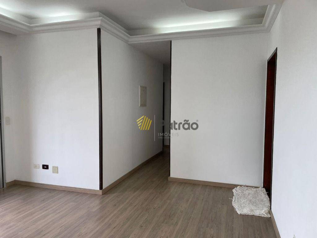 Apartamento à venda e aluguel com 3 quartos, 80m² - Foto 3