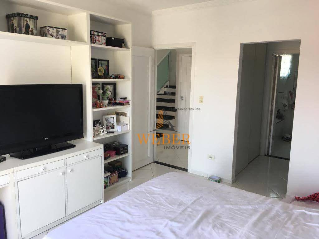 Casa à venda com 4 quartos, 330m² - Foto 14