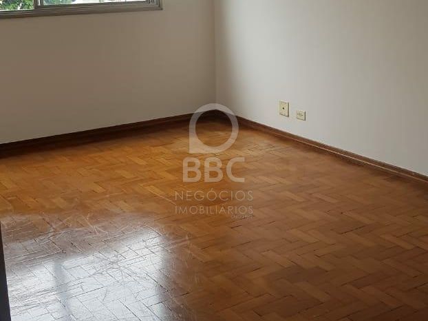 Apartamento à venda com 3 quartos, 85m² - Foto 2