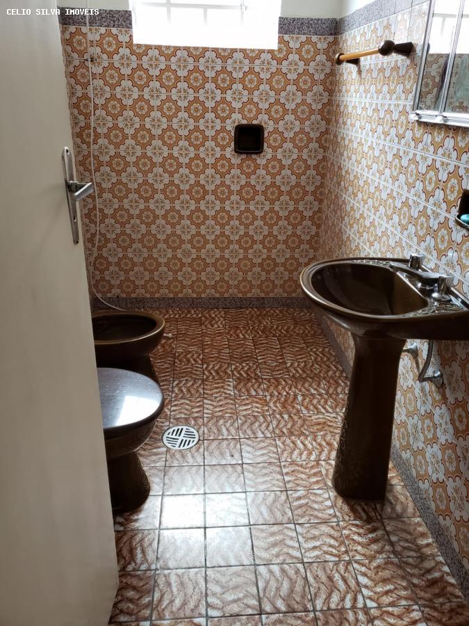 Casa à venda com 2 quartos, 250m² - Foto 8