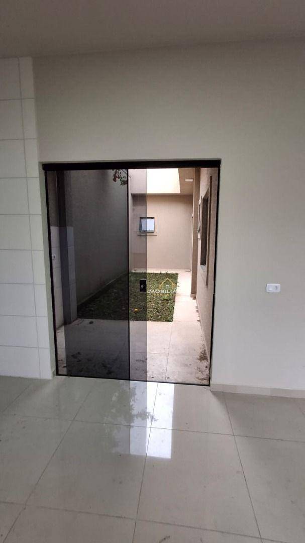 Casa à venda com 3 quartos, 72m² - Foto 7