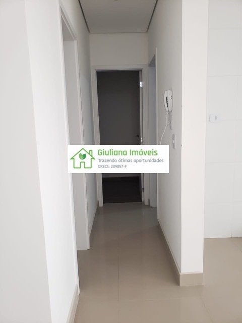 Apartamento para alugar com 3 quartos, 85m² - Foto 6