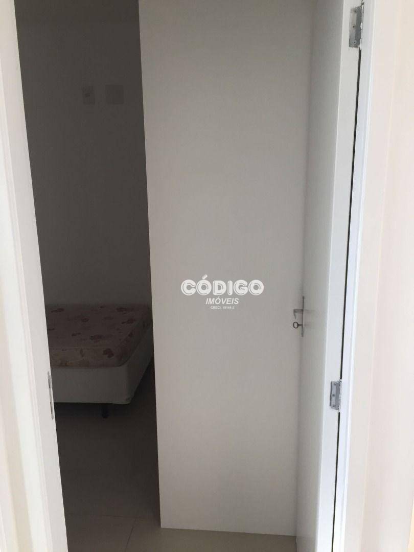 Apartamento à venda com 2 quartos, 60m² - Foto 18