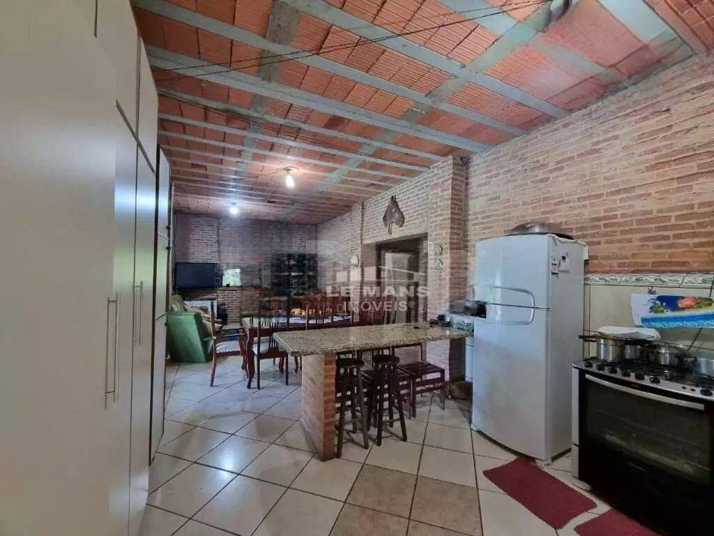 Chácara à venda com 2 quartos, 100m² - Foto 10