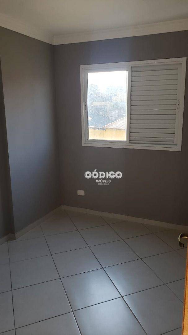 Apartamento para alugar com 3 quartos, 50m² - Foto 5