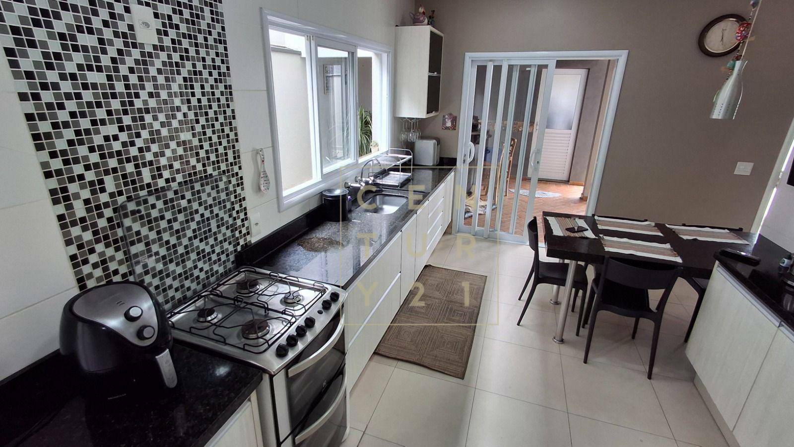 Casa de Condomínio à venda com 3 quartos, 180m² - Foto 3